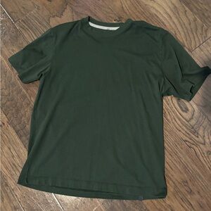 MEN’S Lululemon Athletica Green Short Sleeve Tee